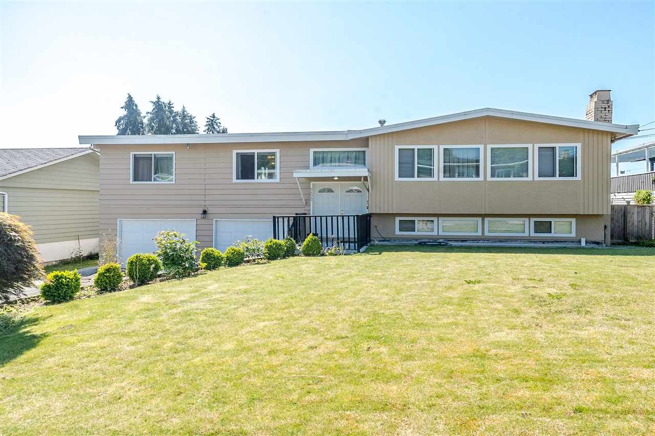 Main Photo: 7177 PAULUS CRESCENT in Burnaby: Montecito House for sale (Burnaby North)  : MLS®# R2493565