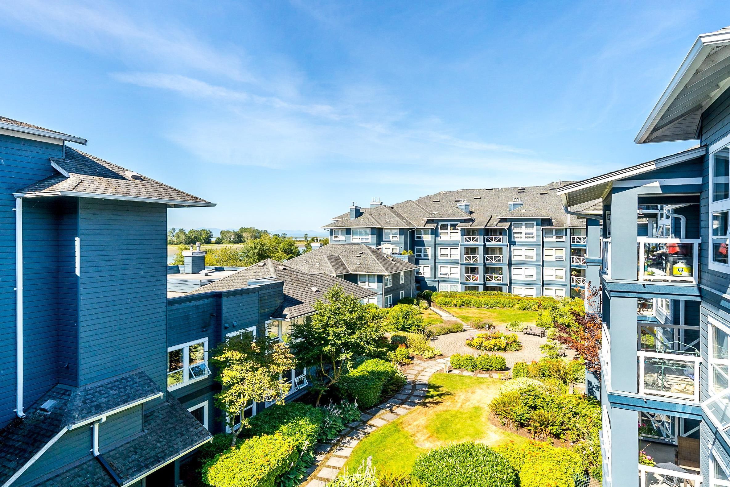 Main Photo: 422 12931 RAILWAY AVENUE in Richmond: Steveston South Condo for sale in "BRITANNIA" : MLS®# R2670071