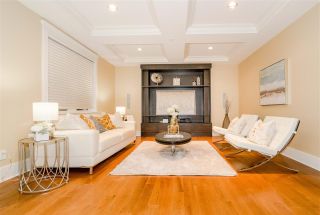 Photo 2: 3228 E 45TH AVENUE in Vancouver: Killarney VE House for sale (Vancouver East)  : MLS®# R2423482