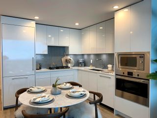 Photo 25: 1806 10428 Whalley Boulevard in Surrey: Whalley Condo for sale (North Surrey)  : MLS®# R3032720