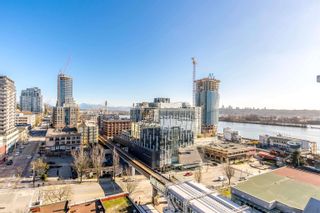 Photo 1: 1906 888 CARNARVON STREET in New Westminster: Downtown NW Condo for sale in "MARINUS" : MLS®# R2754271