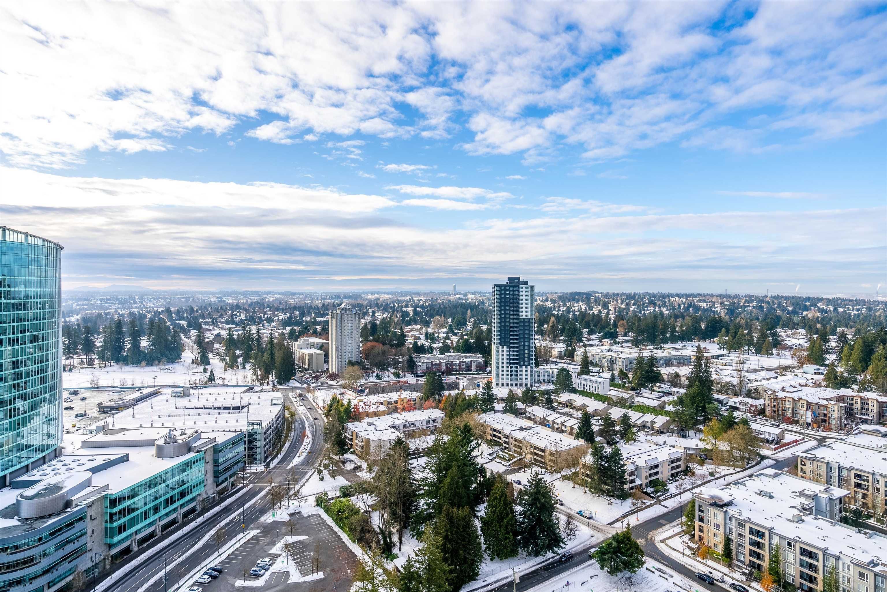 Main Photo: 3111 13438 CENTRAL AVENUE in Surrey: Whalley Condo for sale in "PRIME ON THE PLAZA" (North Surrey)  : MLS®# R2743321