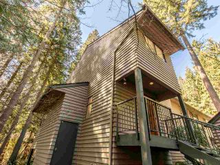 Photo 1: 867 FREDERICK Road in North Vancouver: Lynn Valley Townhouse for sale in "Laura Lynn" : MLS®# R2569757